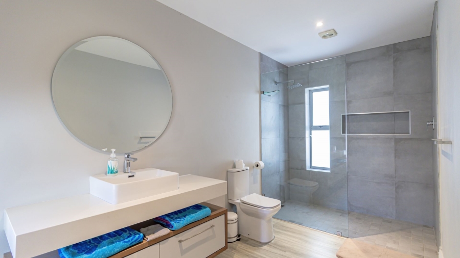 6 Bedroom Property for Sale in Myburgh Park Western Cape